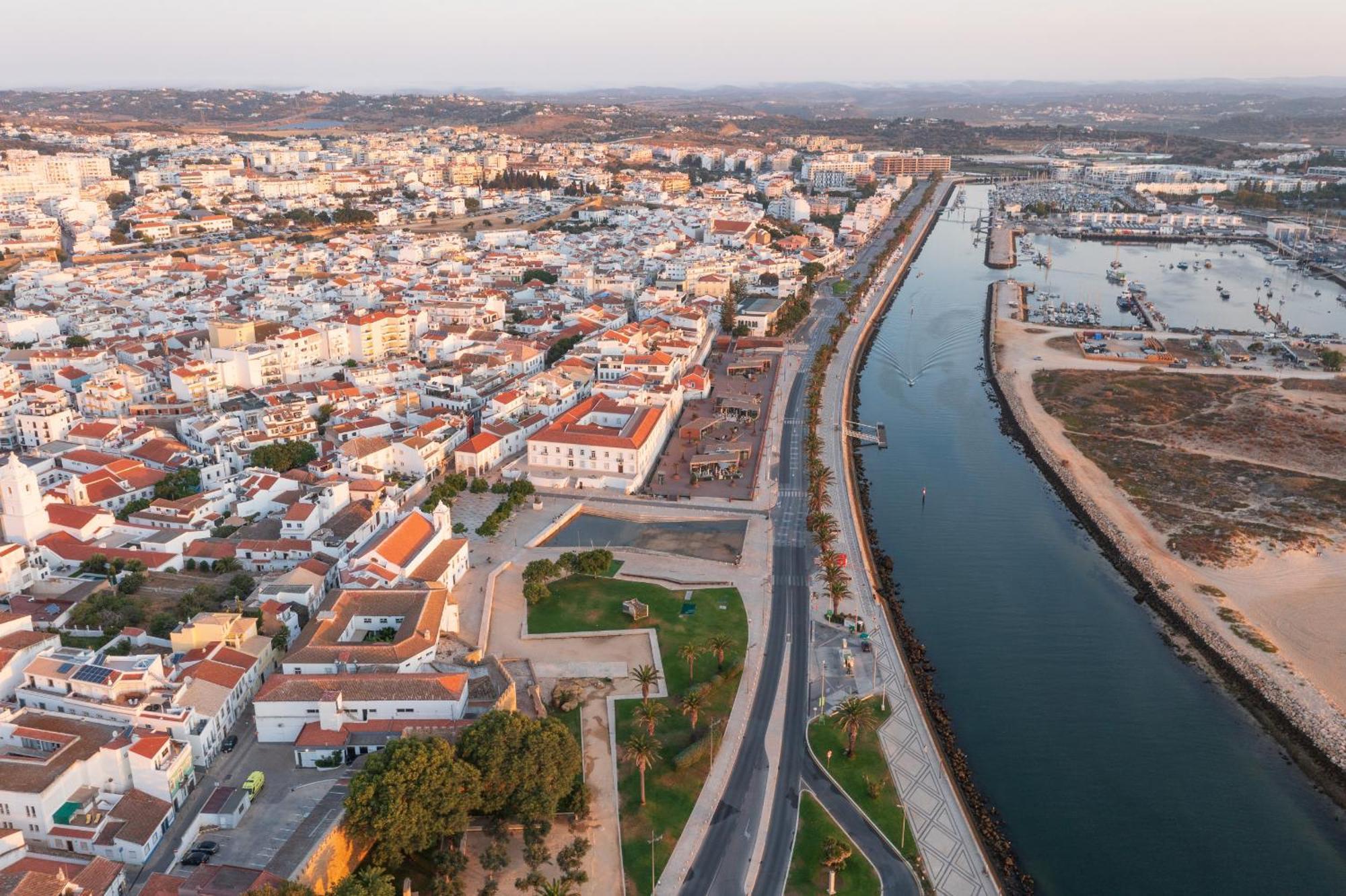 Апартаменты Fabrica Da Ribeira 80 By Destination Algarve Лагуш Экстерьер фото